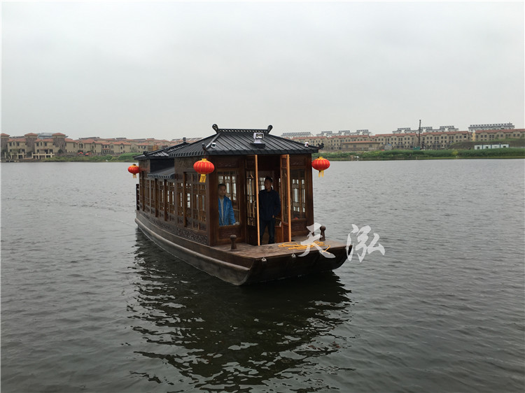 觀光小畫舫船004