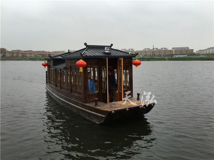 觀光小畫舫船004