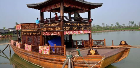 古雅畫舫帶您駛?cè)牍糯L情